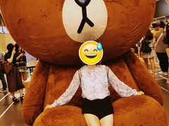 -LINE FRIENDS Garosu-gil Flagship Store