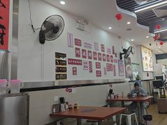 -阿波潮汕牛肉火锅·汤粉面(拱北店)