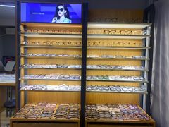 -优医视平价眼镜蔡司依视路折扣工厂店(德胜门店)