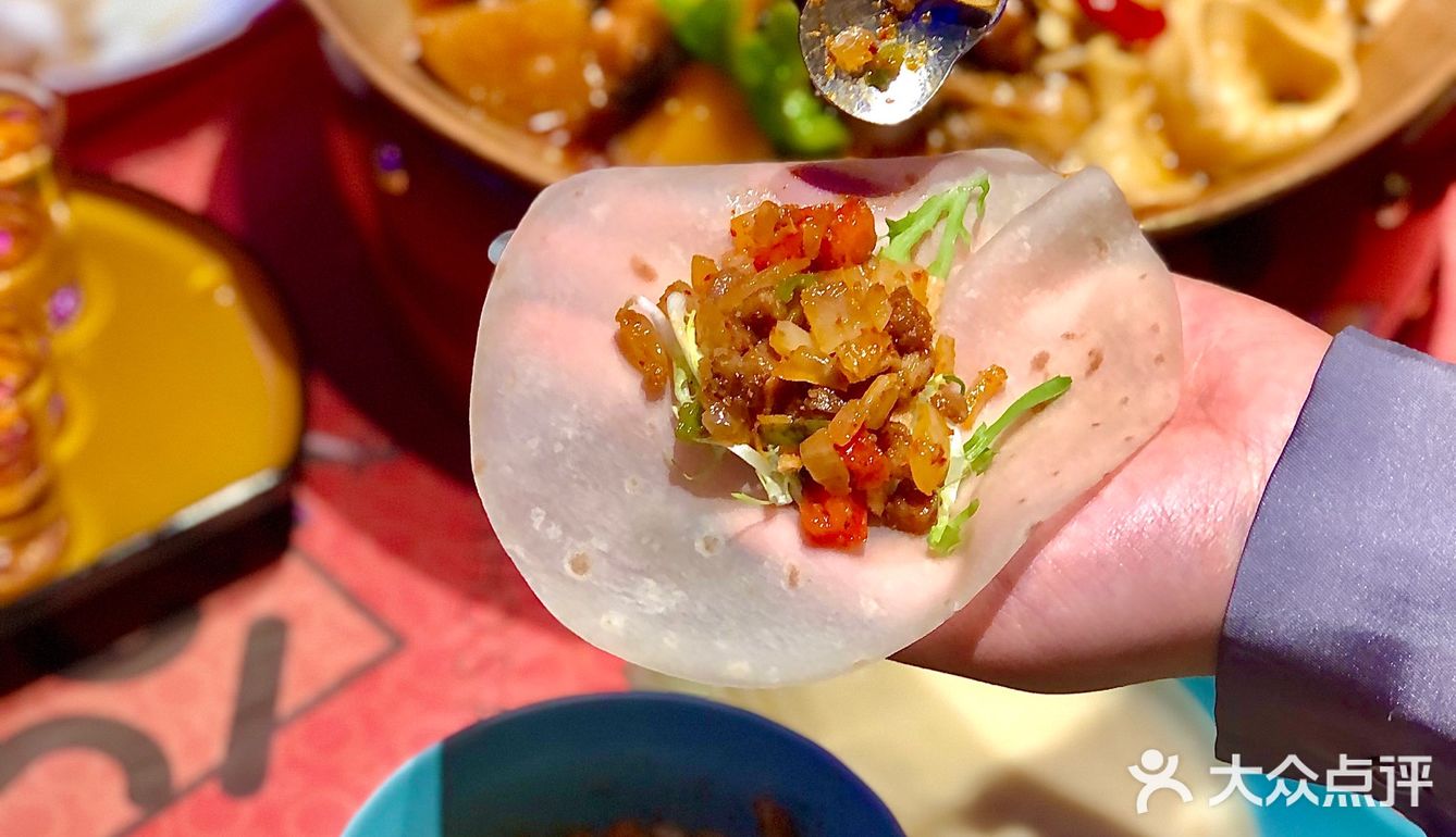 南京首家｜超大羊腿面包🔥瀑布牛奶饭一绝