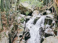 -藏龙百瀑风景区