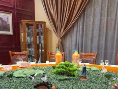 -老街坊美食汇(玉兰大街店)