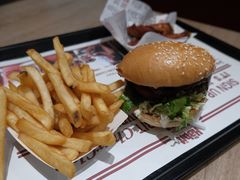 -The Habit Burger Grill 哈比特汉堡(爱琴海店)