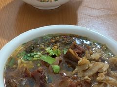 -矮子粉店1985·长沙米粉(湘春路店)