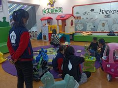 -爱威盛亲子俱乐部·纽约国际早托中心