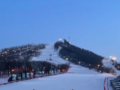 -庙香山滑雪场