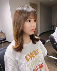 -苑苑发型设计