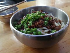 素椒杂酱面-左撇子私房面
