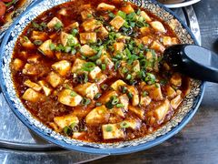 豆腐烧脊髓-乐山食古香跷脚牛肉