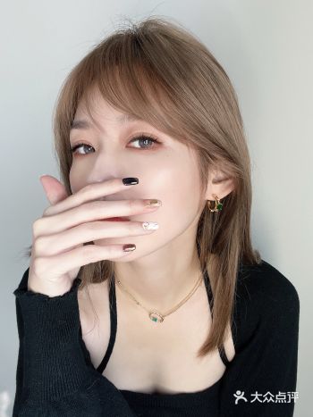 秋冬必做黑金美甲️一整个高级住了