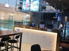 -POKEE VIA&Brunch·维娅(重庆来福士店)