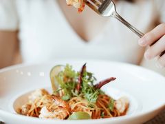 -Chom Cafe and Restaurant