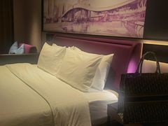 -深圳宝安体育馆希尔顿欢朋酒店