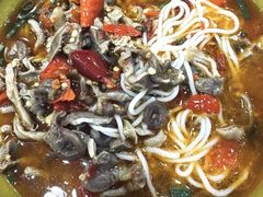 -乡村鸡杂米线(汉渝路店)