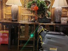 -八府香鸭·啫啫煲(华山路店)