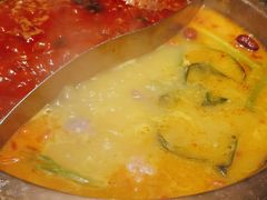 -小天鹅火锅·一线江景洪鼎旗舰店(洪崖洞店)