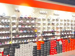 -燕莎奥特莱斯购物中心