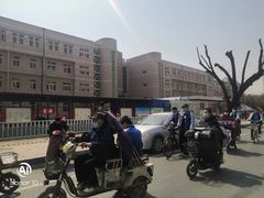 -秦皇岛市西港路小学