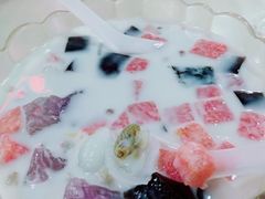 -亚龙湾亚泰商业街