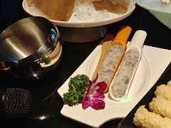 -唯爱KTV聚会餐厅(仙林东城汇店)