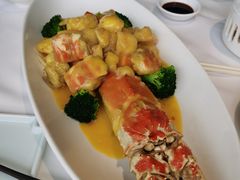 -悦泰环球美食自助(金茂旗舰店)