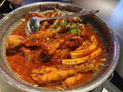 招牌辣鸡爪拼猪肋骨煲-HOTISLAND海鸡岛·韩国料理(江南西店)
