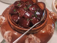 紫砂红烧肉-松鹤楼·非遗·苏帮菜(融科店)
