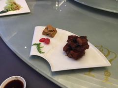 -双子楼大酒店(城开国际写字楼店)
