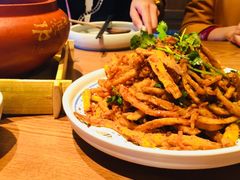 -云海肴·汽锅鸡·云南菜(天山百盛优客店)