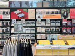 -优衣库(深圳万象天地旗舰店)