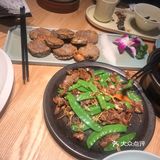 很不错。服务：服务员衣着整洁
