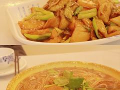 小鸡炖蘑菇-东北一家人(友谊街店)