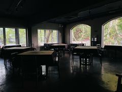 靠窗位-穹六人间 people 6(岳阳路店)