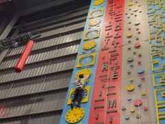 -极限PLAY运动娱乐新世界·团建派对潮玩休闲馆·室内蹦极高空游乐园