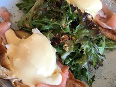 -ROAST coffee & eatery