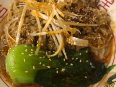 -拉面莊夢語＆中华料理八椿