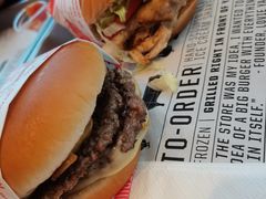 蘑菇牛肉汉堡-FATBURGER 特富客汉堡(外交公寓店)