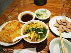 -李连贵酒家熏肉大饼(昆明街店)