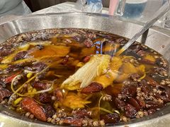 -鑫巴蜀小镇 · 水煮鱼专研店(玉桥店)