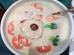 -荷风细雨·中国茶宴(世纪大道店)