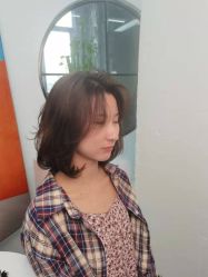 -首脑美发沙龙