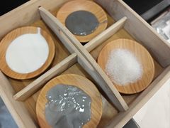 -宠小格时尚宠物生活馆(唐镇店)