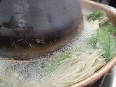 -楼外楼大刀肉传统火锅(西安大路店)