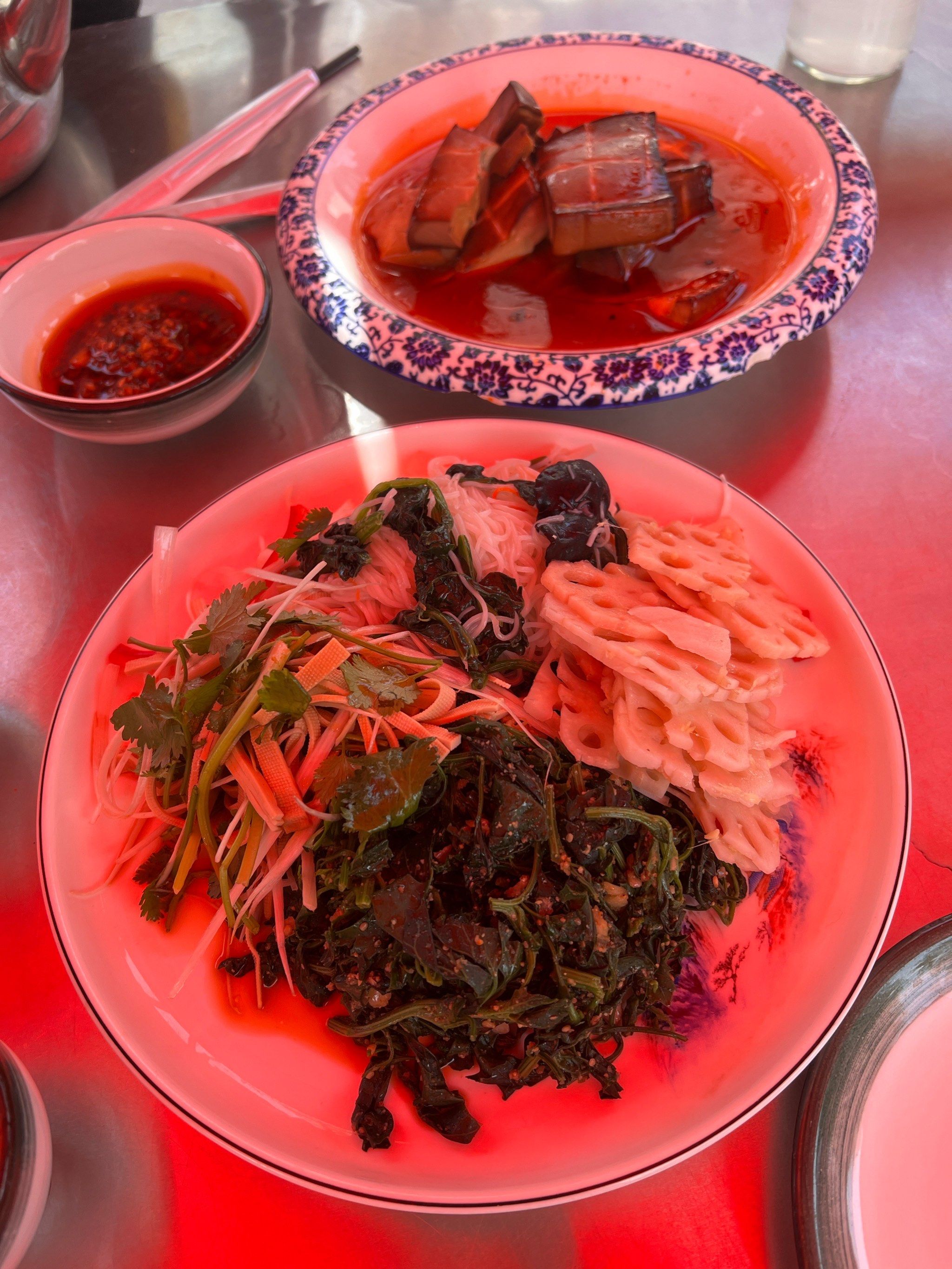 来曲阜的第一餐 打卡网红店煎饼卷大葱