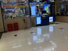 -爱革·奢品·鞋包·衣物·家居(金桥国际商业广场店)