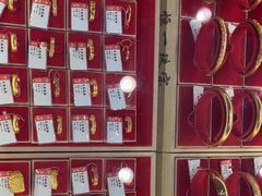 -恒一珠宝·回收黄金钻石奢侈品(灵岩南路店)