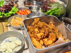 -蚂蚁洞·烤肉大营地(上海静安大悦城店)