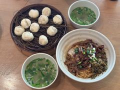 -佬钱湾仔(衣裳街店)