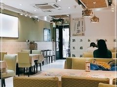 大堂-丽丽三鲜螺蛳粉(田林路店)