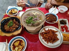 -冯烫烫跷脚牛肉·川菜小馆(武胜西街店)